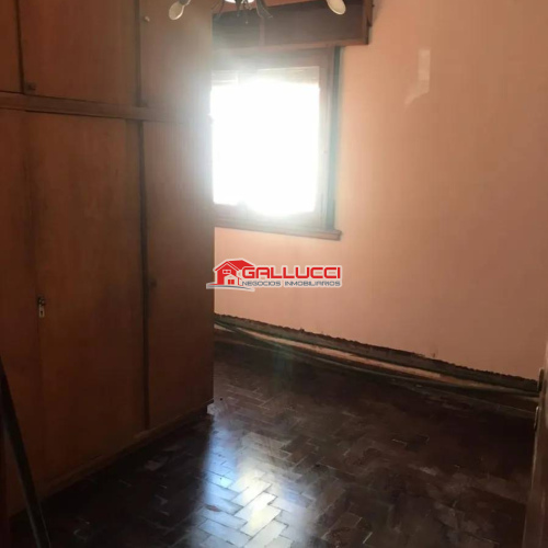 Casa 3 Amb. Con Fondo Libre. Terraza Y Cochera Para 3 Autos